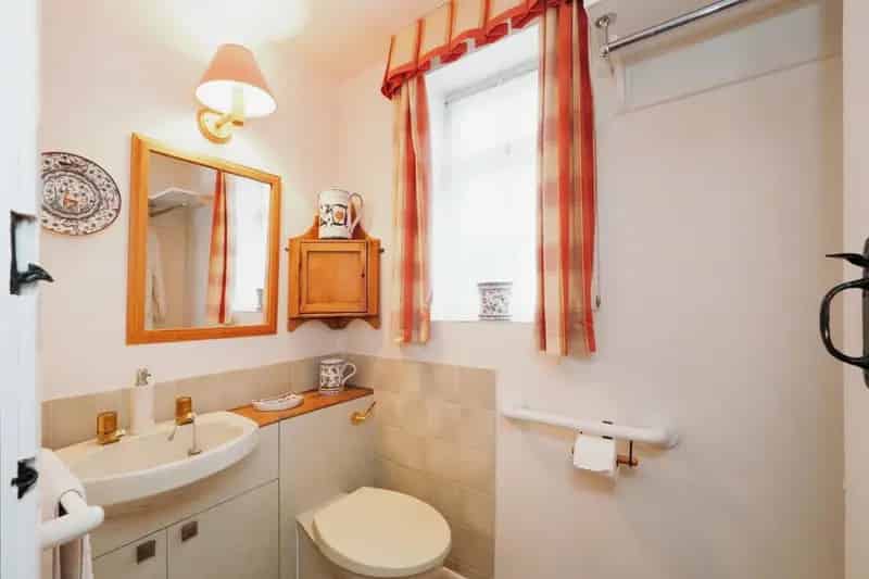 4 Bedroom Country House For Sale 22 Acres