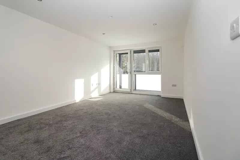 2 Bedroom Flat to Rent Halifax HX2