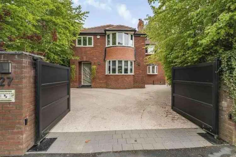 5 Bedroom Detached House For Sale