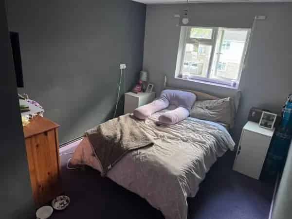 Spacious Flat Near Town Centre