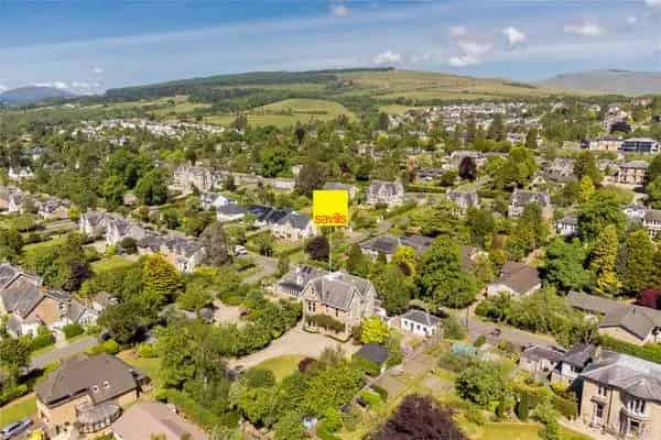 Victorian Villa Helensburgh  Exceptional Standard Large Family Home