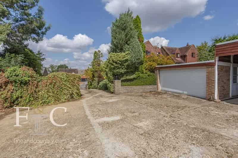 4 Bedroom Detached Bungalow for Sale Roydon