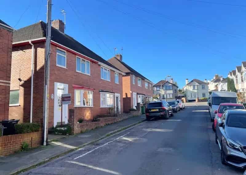 3 Bed Semi Detached House For Sale