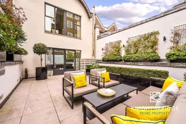 Town house to rent in Cheval Pl, Knightsbridge SW7