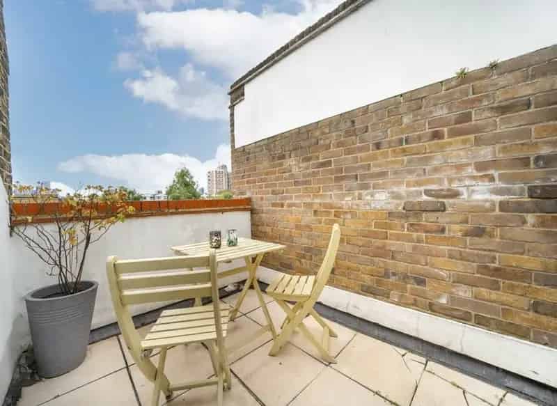 One Bedroom Flat with Private Roof Terrace De Beauvoir Dalston