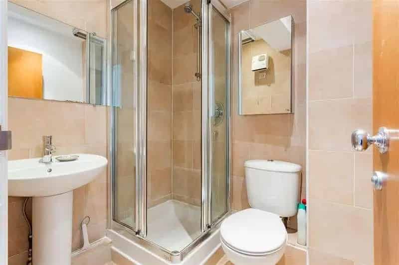 2 Bed Flat for Sale Willesden Green Spacious Apartment