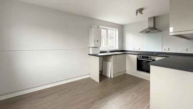 2 Bedroom Flat for Sale in Warminster