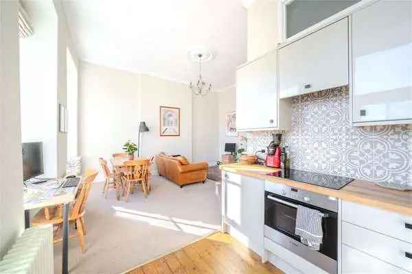 One Bedroom Apartment in Georgian Building Clifton Bristol