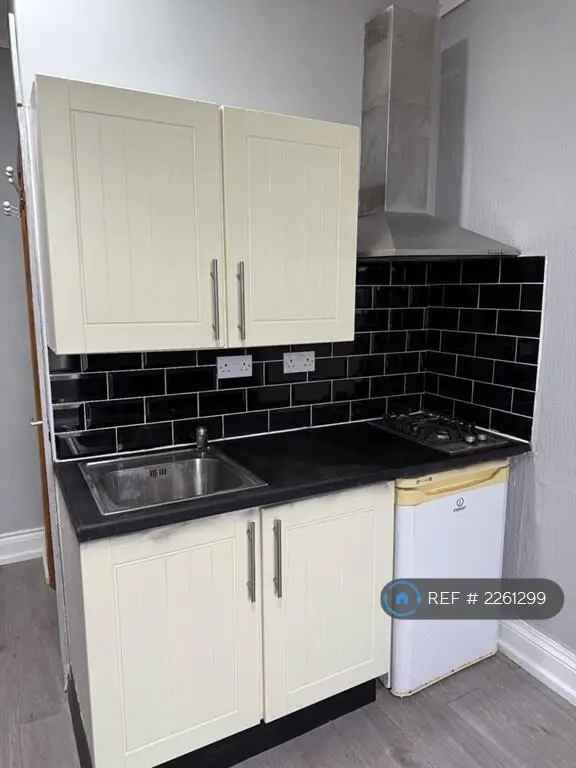 Studio Apartment Near University All Bills Inclusive