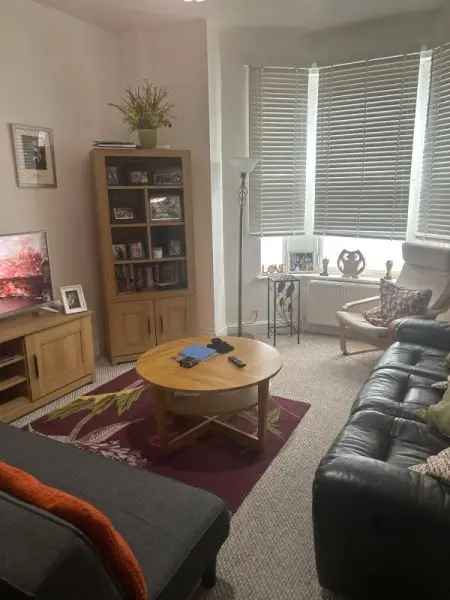 Flat For Rent in Castle Point, England