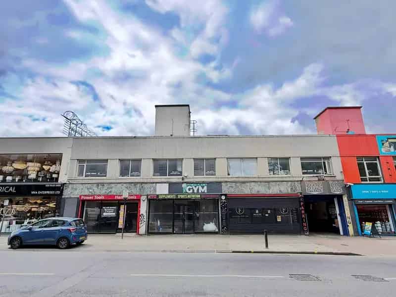 Cricklewood Retail Space for Lease 6311 sq ft