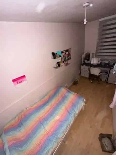 Large 3-Bedroom Maisonette Flat Near Peckham High Street