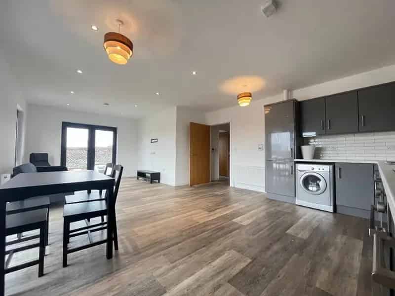 2 Bedroom 2 Bathroom Furnished Apartment Belfast Sunnyside Street