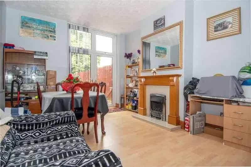 4 Bed House For Sale Freehold Family Home