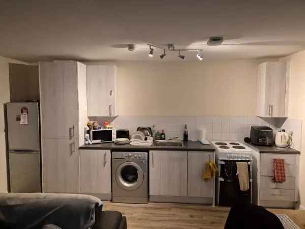  For Rent in Basingstoke and Deane, England