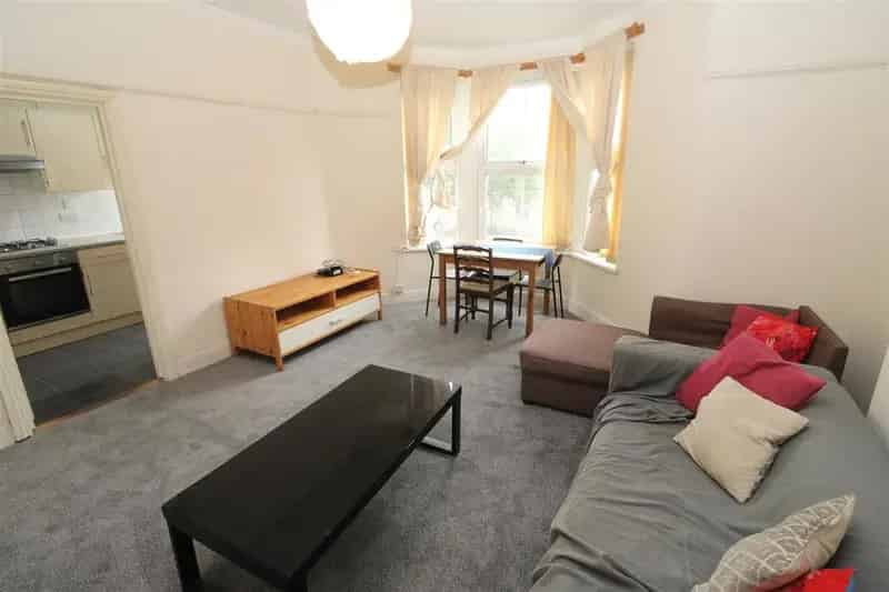 3 Bedroom Flat to Rent