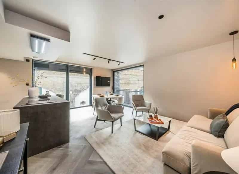 2-Bedroom Apartment in Trendy Shoreditch