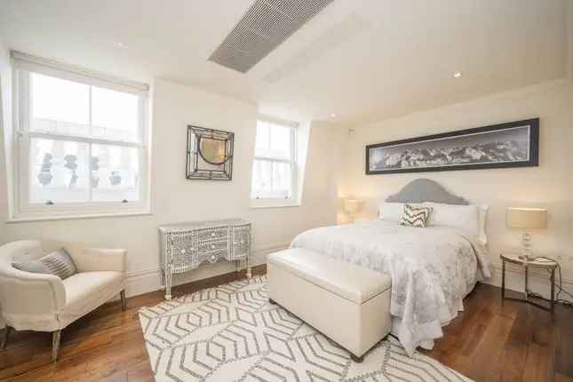 Flat to rent in Lancaster Gate, London W2