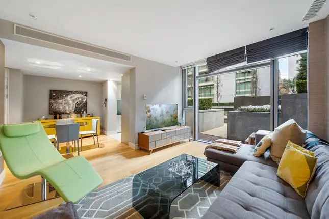 Knightsbridge Flat for Sale: Luxurious Apartment with Private Terrace