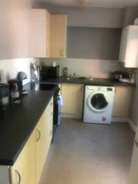 2-Bedroom House Near Town and Schools