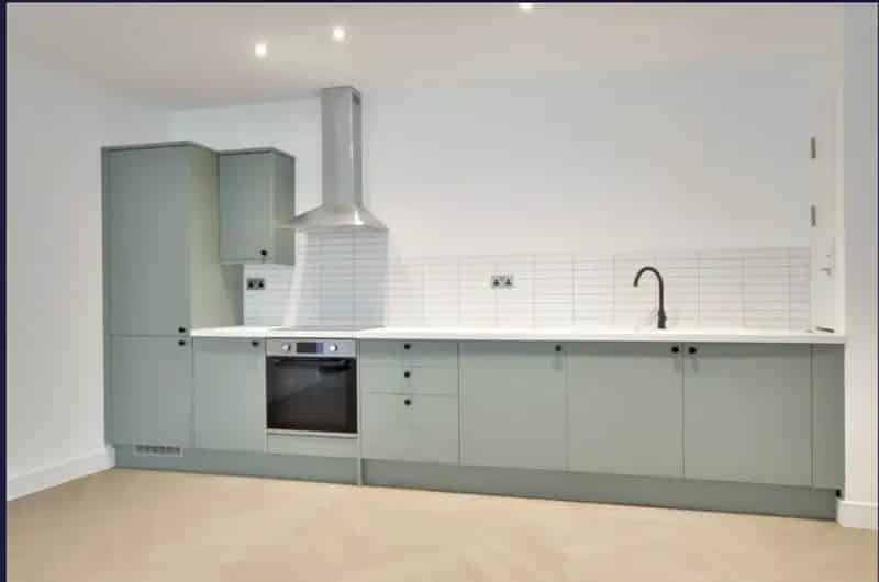 2 Bedroom Apartment Greenwich - Newly Renovated Ground Floor Apartment