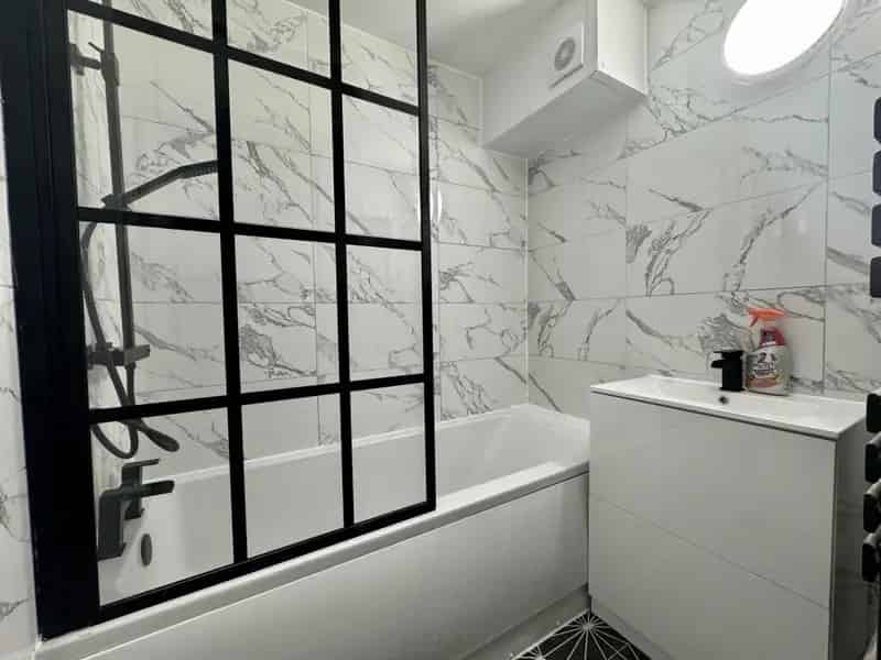 2 Bedroom Flat Zero Deposit Ground Floor Newly Refurbished