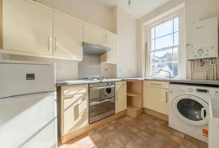 2 Bedroom Flat for Sale Sydenham Road BS6 No Onward Chain