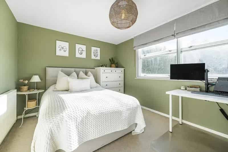 Luxury 2-Bed Split Level Apartment London Skyline Views