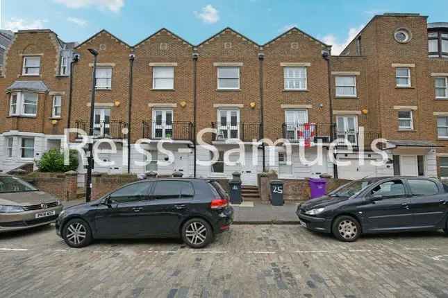 Terraced house to rent in Ferry Street, Isle Of Dogs, Docklands, London, Isle Of Dogs, Docklands, London E14