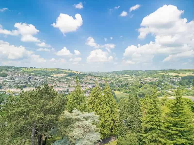 3 Bedroom Apartment for Sale in Bath