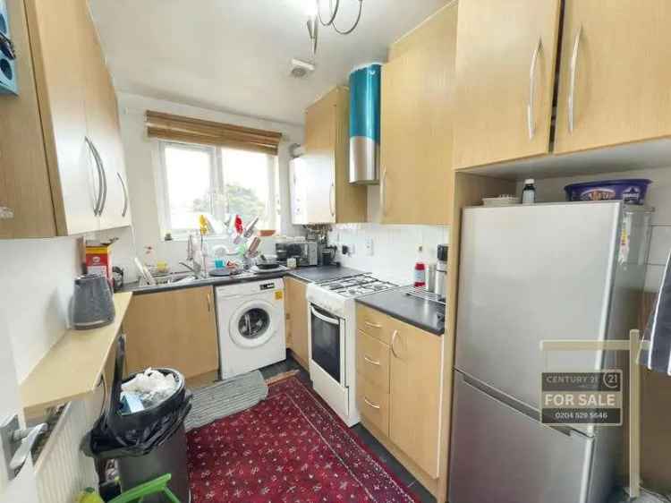 2 Bed Flat for Sale - Modernisation Needed