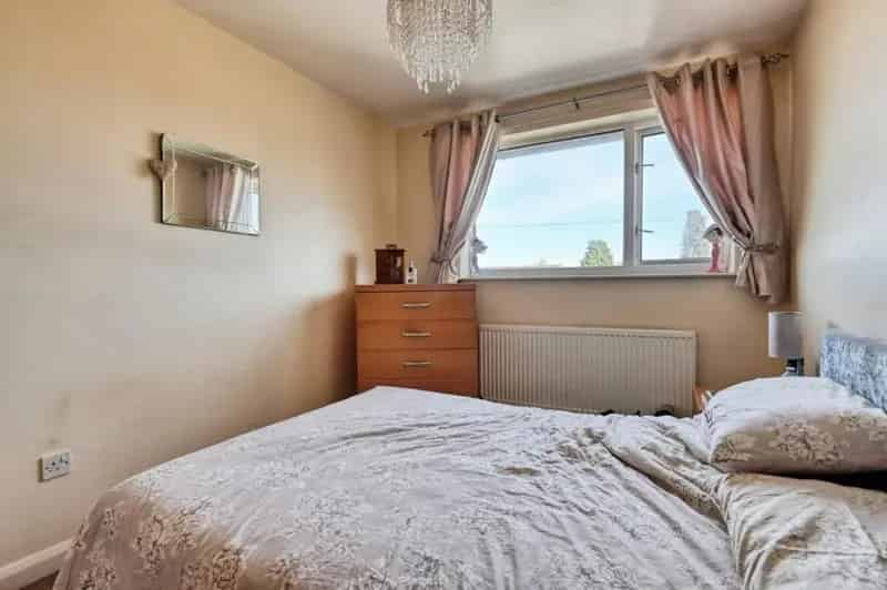 4 Bed Semi-Detached House for Sale in Amington Tamworth