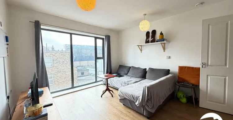 1 Bedroom Flat for Sale near Lewisham Ladywell