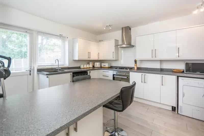 Three Bedroom Semi-Detached House Near Birmingham University