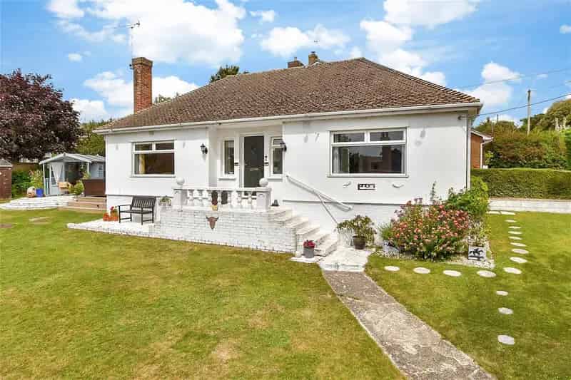 3 Bedroom Detached Bungalow For Sale