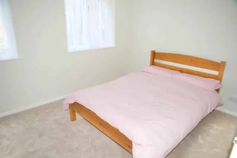 1 Bedroom Apartment House to Rent