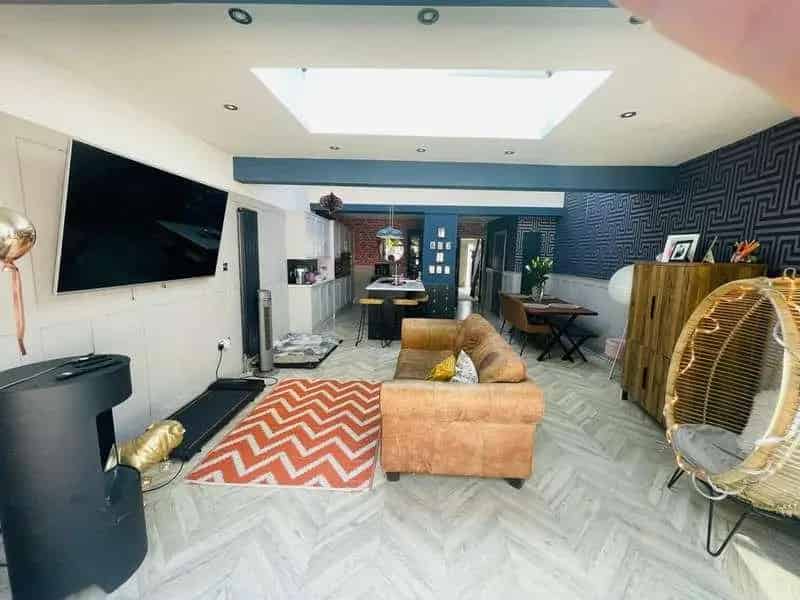 3 Bed Semi-Detached House For Sale