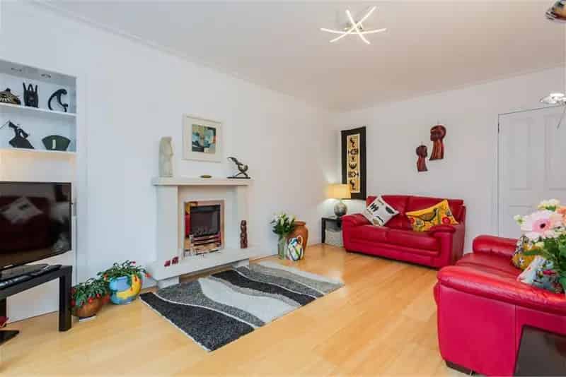2 Bed Semi Detached House Ralston Primary Catchment