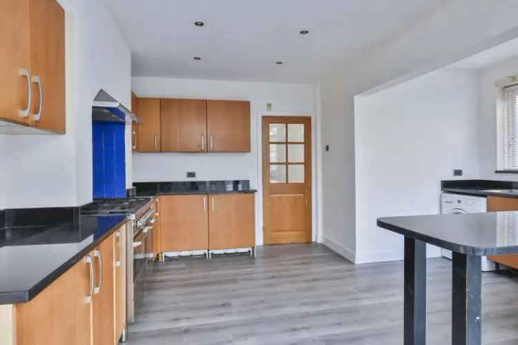 3 Bedroom Family Home For Sale Near Schools