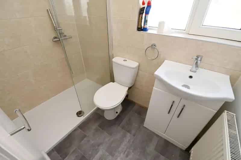 3 Bed House for Sale Ideal First Home or Investment No Chain