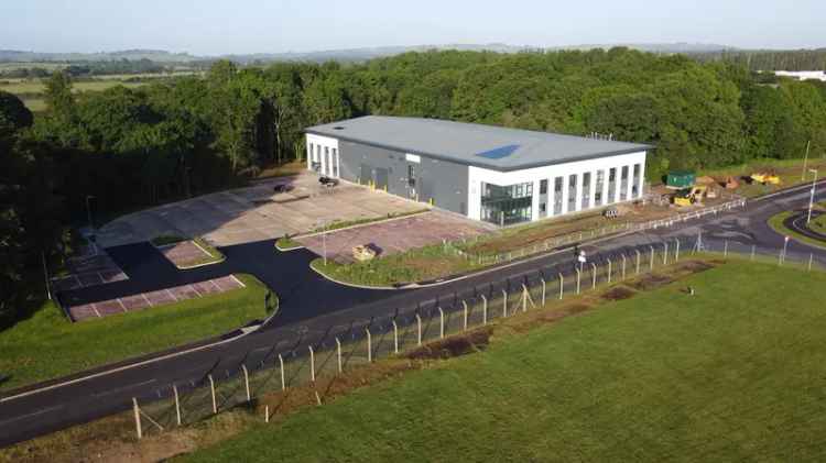 Industrial For Rent in Binfield, England