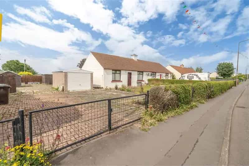 2 Bed Bungalow Semi Detached with 2 Reception Rooms Requiring Modernisation