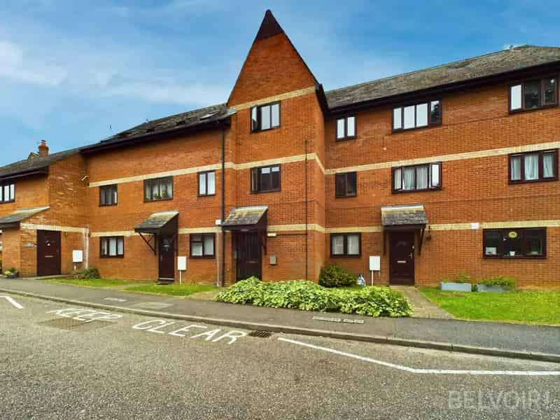 One Bedroom Flat Bury St Edmunds Chain Free Leasehold EPC C
