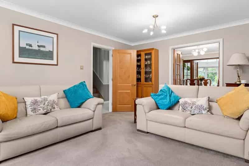 5 Bedroom Detached House Brentwood