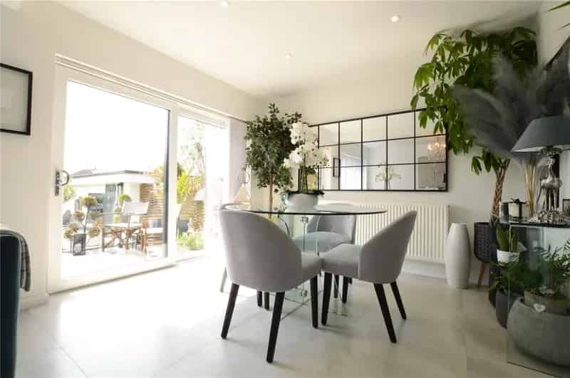 Stunning Semi-Detached Bungalow Rothwell