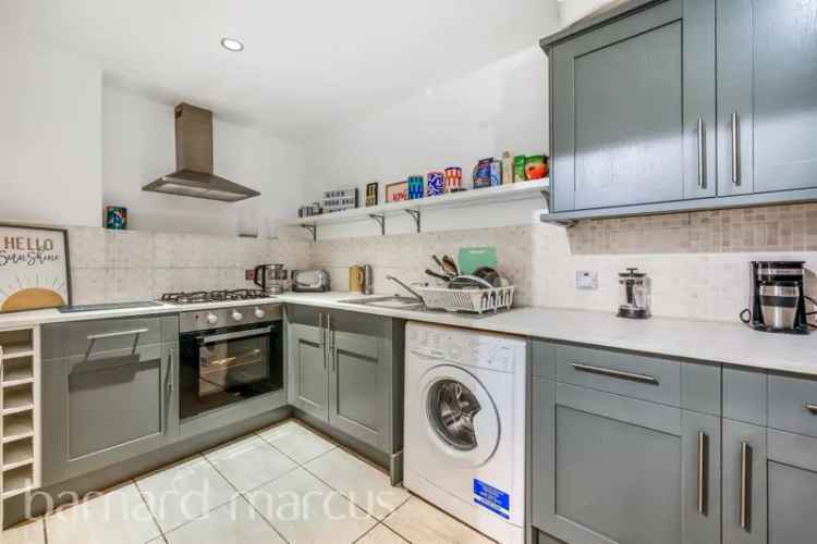 Spacious 2-Bedroom Apartment Near Clapham Common
