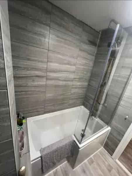 Large Flat with Ample Storage and Modern Features