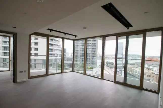 Flat to rent in One Park Drive, Canary Wharf E14