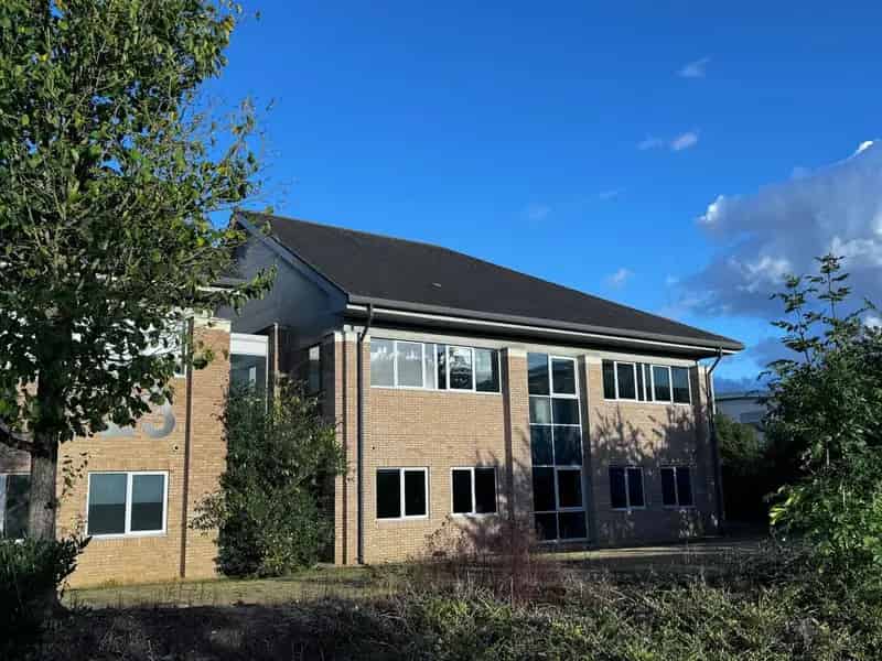 Modern Office Space Chelmsford Business Park 8 Parking Spaces