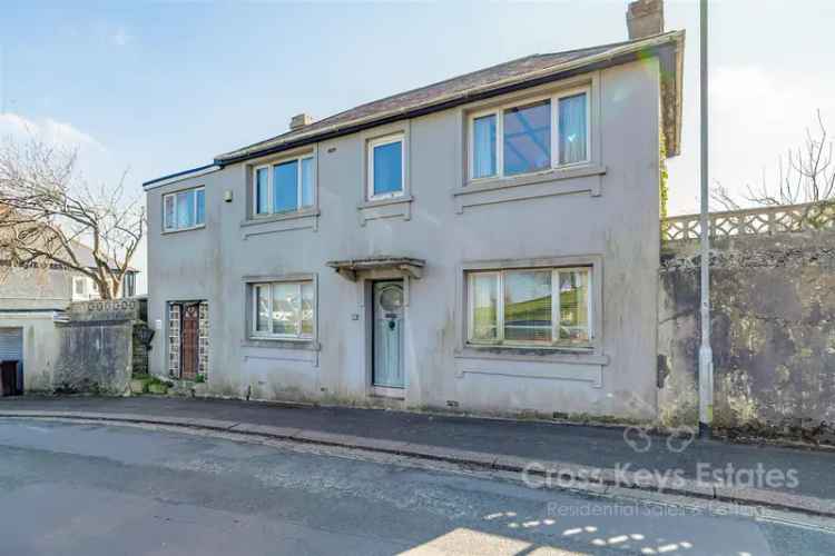 4 Bedroom Detached House Requiring Refurbishment